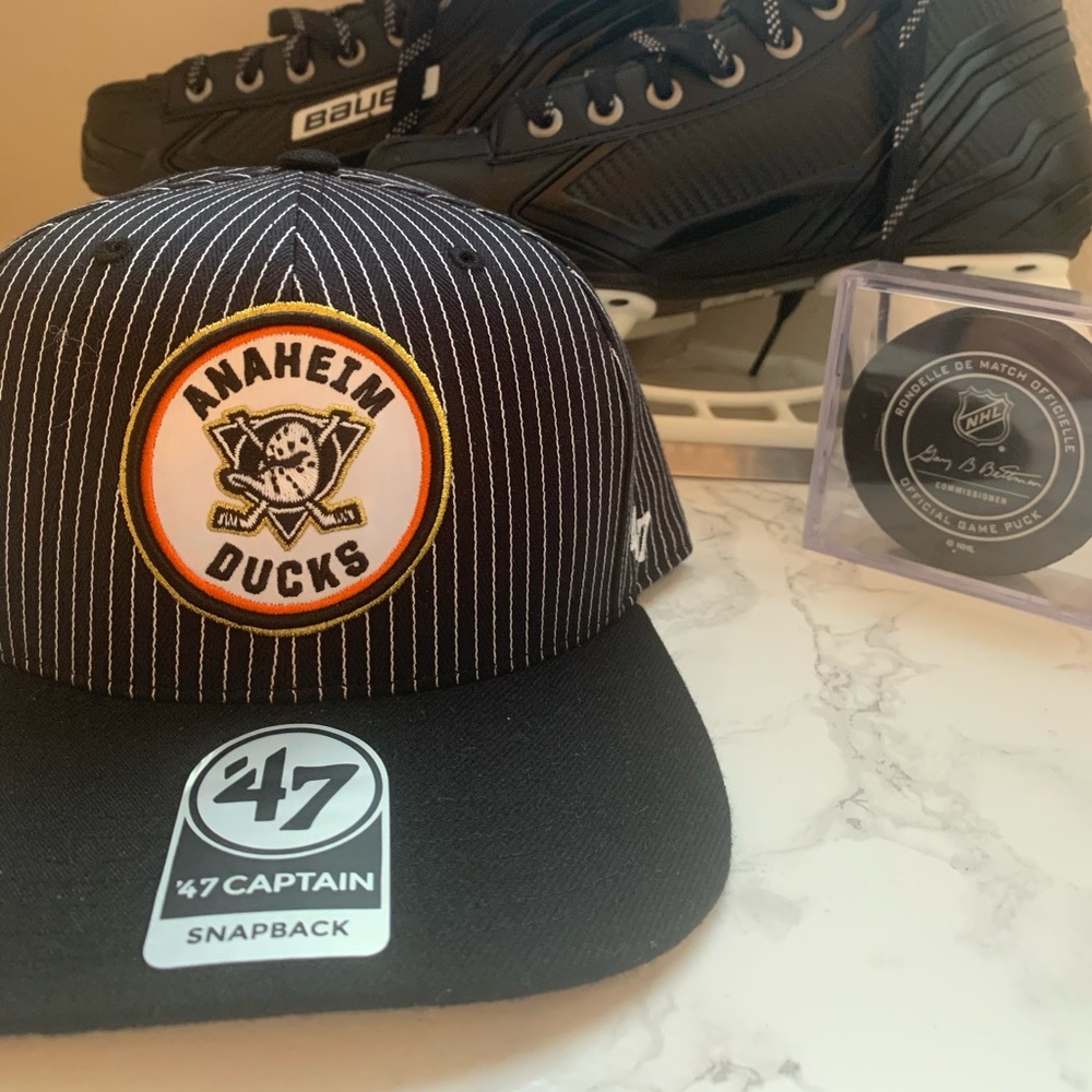 NWT Mighty Ducks throwback hat 🦆